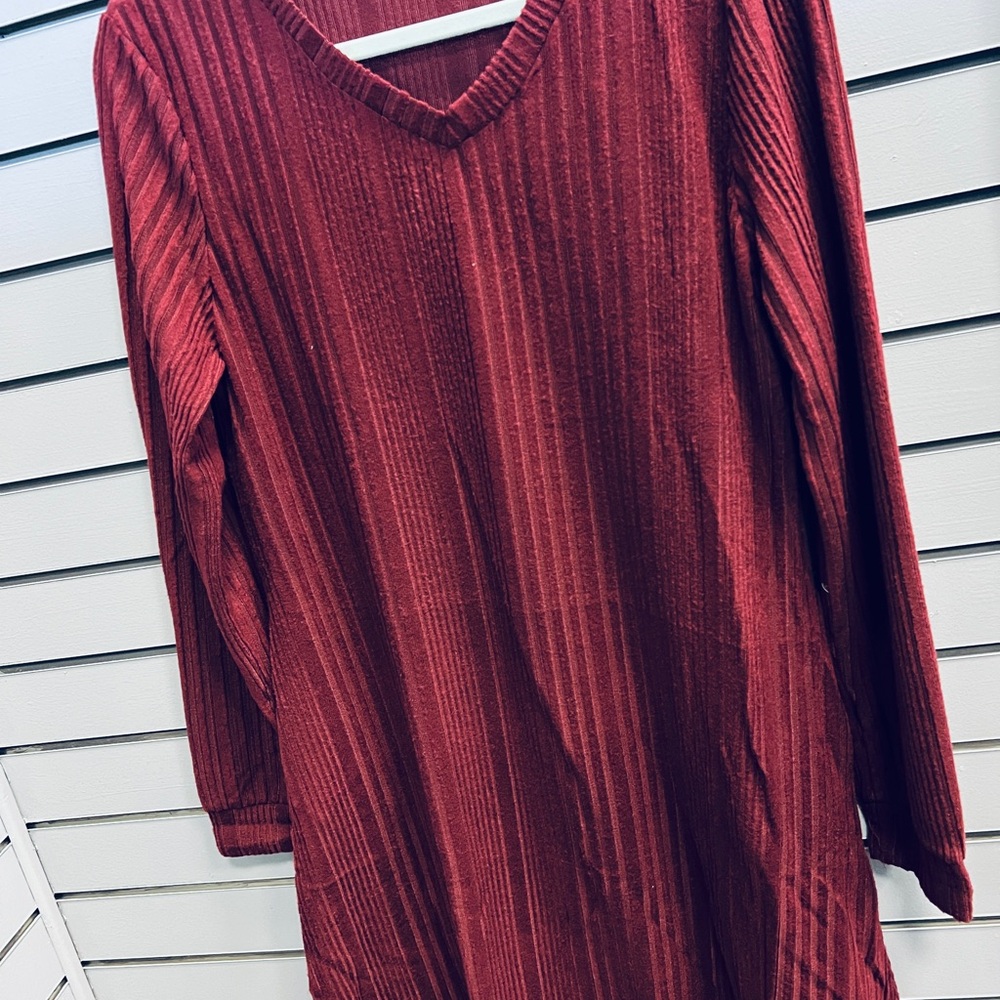 NWT Maroon V-Neck Ribbed Dress / Tunic